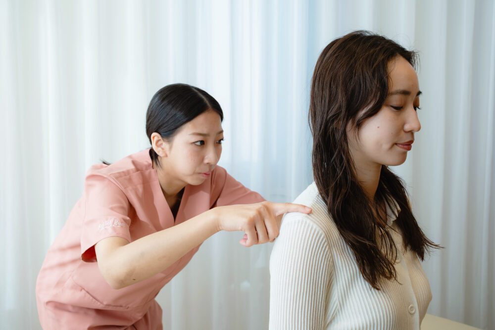 首肩のこりを福岡・大濠で根本改善|女性専用の脳神経アプローチ整体
