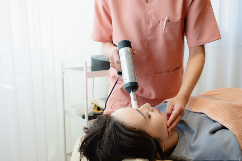 左肩の張りが取れない理由 天神エリアの整体院で神経から改善